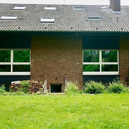 Helle Kellerwohnung Im Gruenen Mit Sauna Köln Eksteriør bilde