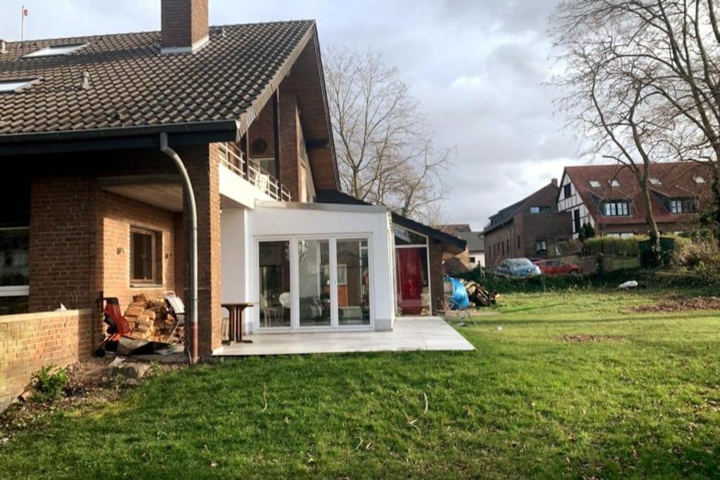 Helle Kellerwohnung Im Gruenen Mit Sauna Köln Eksteriør bilde